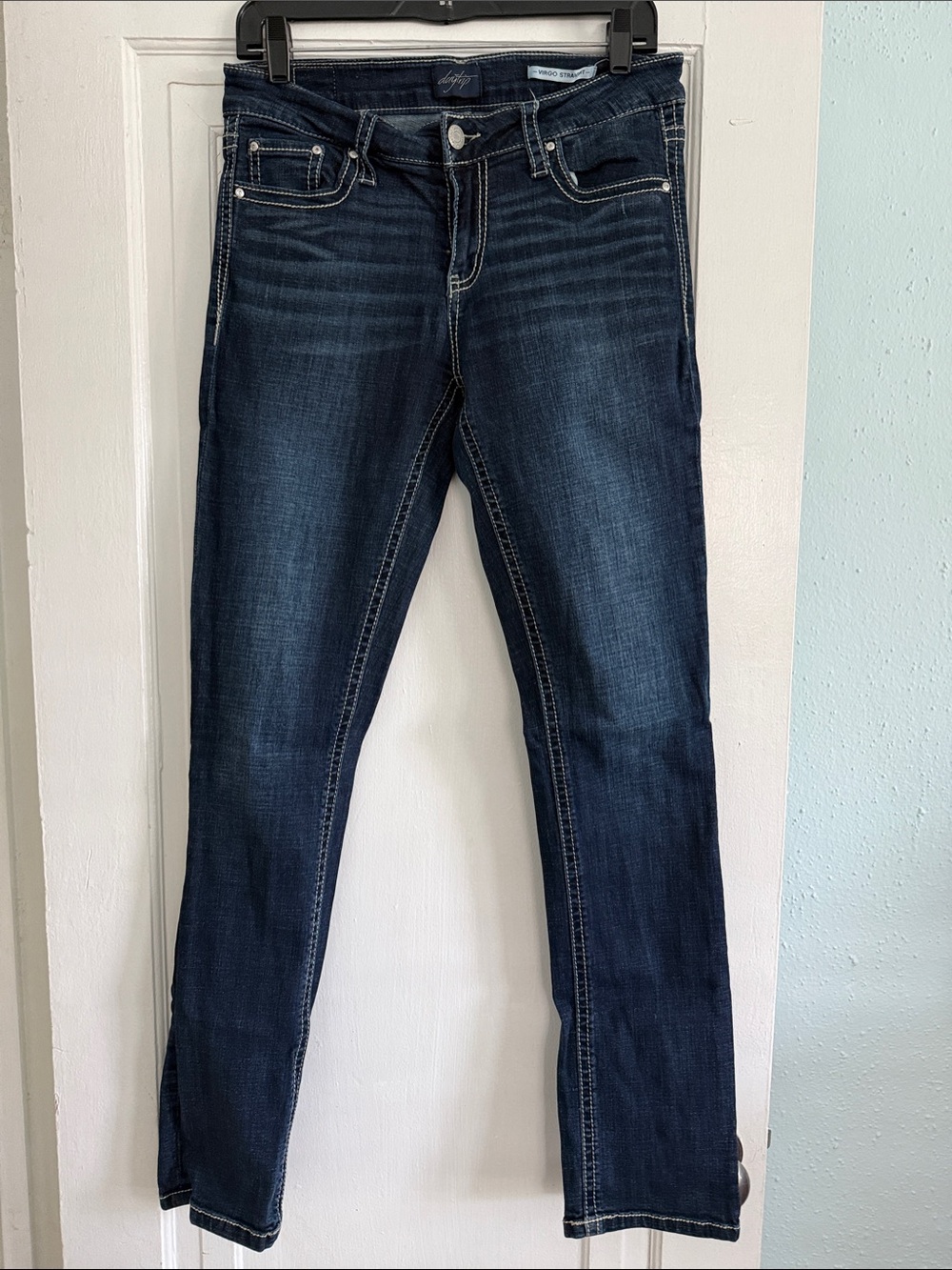 Daytrip Virgo Straight Jeans in Dark Indigo
